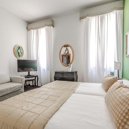 Hotiday Room Collection - Venezia Santa Lucia Exterior photo