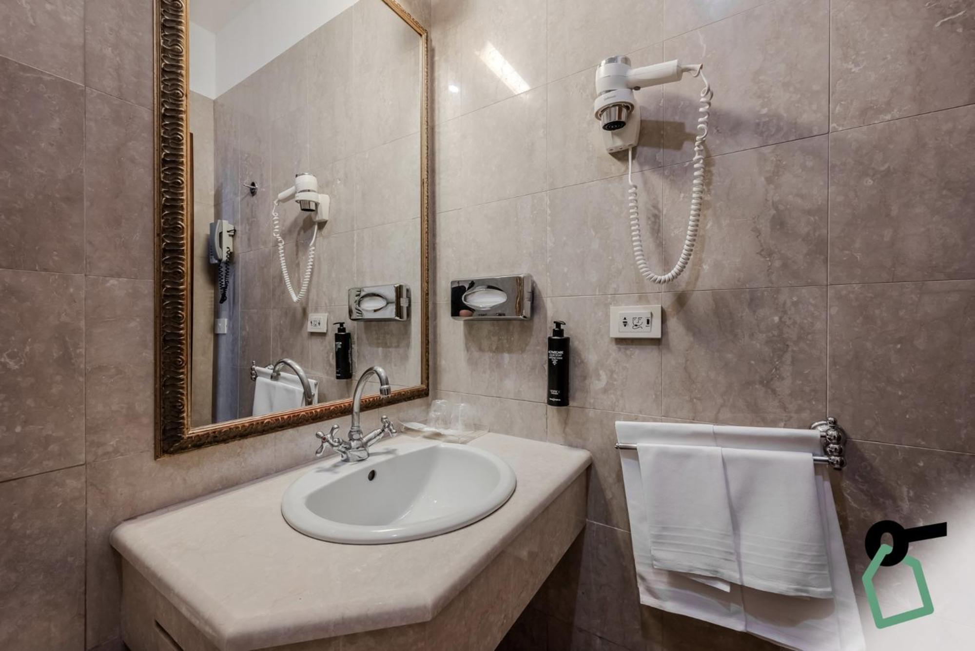 Hotiday Room Collection - Venezia Santa Lucia Exterior photo