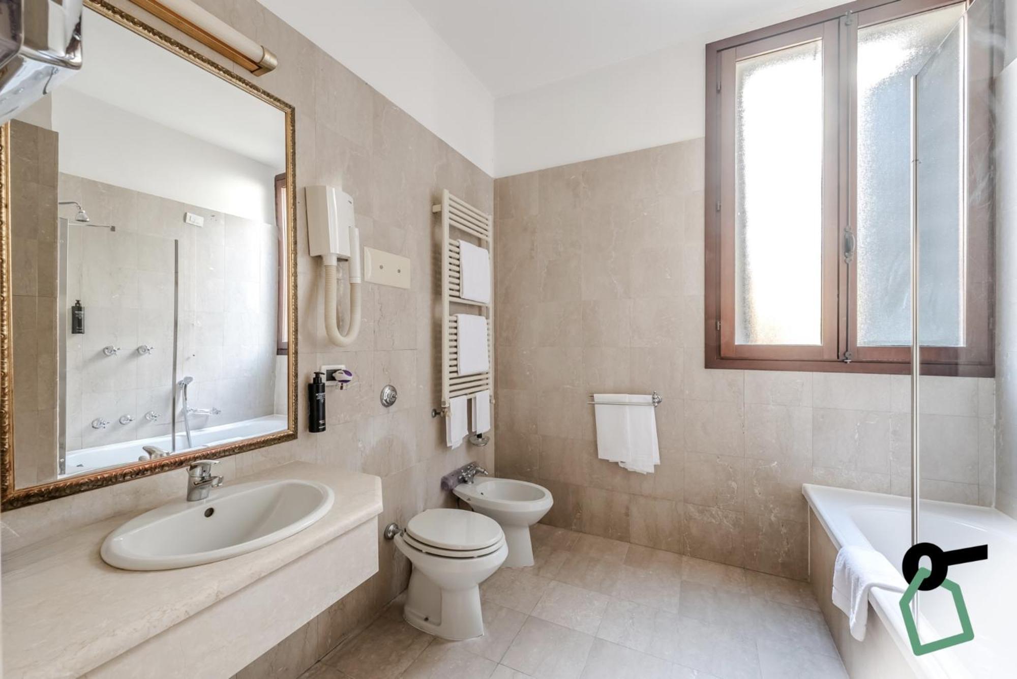 Hotiday Room Collection - Venezia Santa Lucia Exterior photo