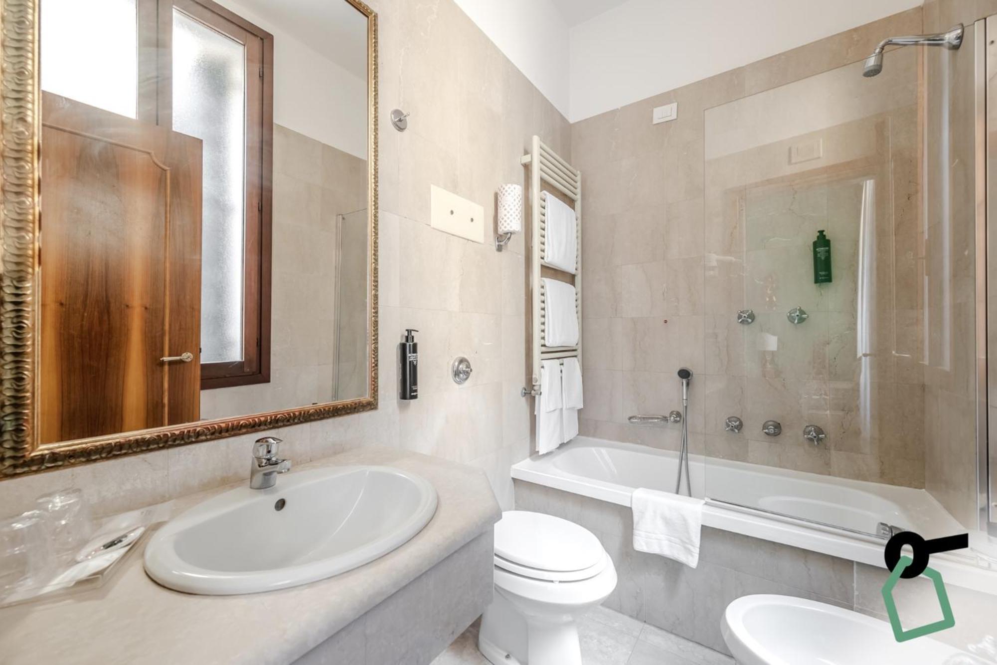 Hotiday Room Collection - Venezia Santa Lucia Exterior photo
